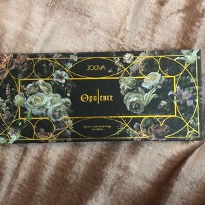 Opulence eyeshadow pallet
